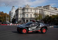 foto: Carlos Sainz exhibicion Audi RS Q e-tron Madrid Castellana_07.jpg