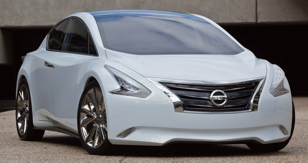 Nissan Ellure