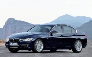 2011_BMW_Serie_3_400