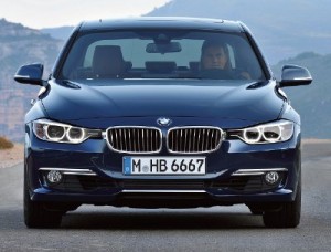 2011_BMW_Serie_3_404
