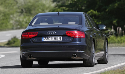 2012_07_Audi_A6yA8_03
