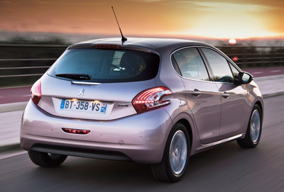 feb_2013_peugeot_208_04