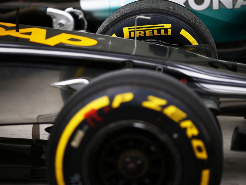08-GP-BRASIL-Motor Mundial-©Foto Pirelli Motorsport