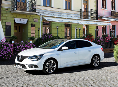 15-renault-megane-sedan-2016-400