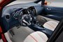 foto: Nissan_Invitation_interior05.jpg