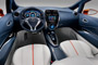 foto: Nissan_Invitation_interior06.jpg