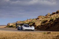 foto: record-sin-precedentes-volkswagen-hace-historia-con-el-i-d-r-pikes-peak (23).jpg