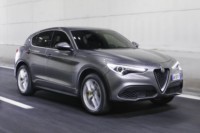foto: 06m Alfa Stelvio 2.0 T Q4 2017.jpg