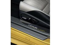foto: Lexus LC 500h Yellow Edition_05.jpg
