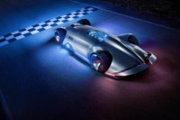 foto: 15 Mercedes-Benz Vision EQ Silver Arrow concept.jpg