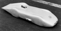 foto: 20 Mercedes-Benz W125 1937 Vision EQ Silver Arrow concept.jpg