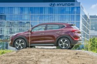 foto: Hyundai-Tucson-2015-Exterior Driving Experience 3 [1280x768].jpg