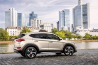 foto: Hyundai-Tucson-2015-Exterior lateral dinamica 2 [1280x768].jpg