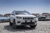 foto: jeep-cherokee-my19-restyling_08.jpg
