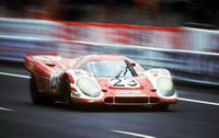 foto: 05b_PORSCHE_917_Con el motor de 4,5 litros Herrmann y Atwood ganaron el primer Le Mans para Porsche.jpg