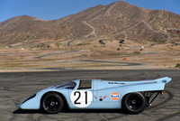 foto: 17_porsche_917_Campeon del Mundo en 1970 y 1971, el equipo Porsche-Gulf de John Wyer con el 917.jpg