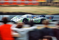 foto: 23_porsche_917__Segundo absoluto en las 24 Horas de Le Mans 1970, el 917 cola larga Martini psicodelico.jpg