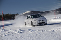foto: Opel Corsa 2019 camuflaje_02.jpg
