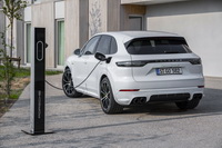 foto: Porsche Cayenne Turbo S E-Hybrid 2019_04.jpg