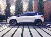 foto: Citroen C5 Aircross Hybrid_09.jpg