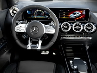 foto: Mercedes-AMG GLA 35 4MATIC_16.jpg
