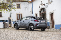 foto: Toyota C-HR hybrid 2020_04.jpg