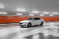 foto: Skoda Superb iV_03.jpg