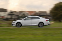 foto: Skoda Superb iV_05.jpg