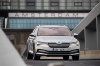 foto: Skoda Superb iV_12.jpg
