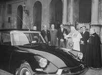 foto: Citroen DS 65 anos-Juan XXIII.jpg