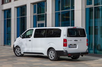 foto: Opel Vivaro Combi_06.jpg
