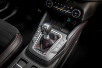 foto: Ford Kuga PHEV ST-LineX_02.jpg