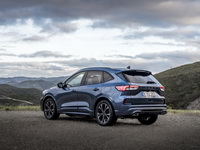 foto: Ford Kuga PHEV ST-Line_04.jpg