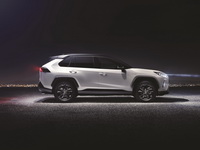 foto: toyota-rav4-hybrid-2019_06.jpg