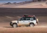 foto: Land Rover Defender con neumaticos Goodyear_05.jpg