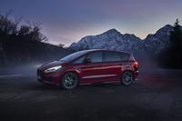 foto: Ford S-MAX Hybrid_03.jpg