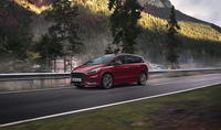 foto: Ford S-MAX Hybrid_04.jpg