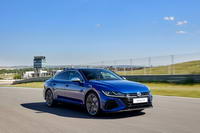 foto: Volkswagen Arteon R_02.jpg
