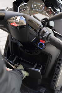 foto: Peugeot Metropolis SW_11.jpg