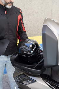 foto: Peugeot Metropolis SW_16.jpg