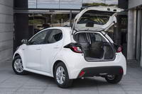 foto: Toyota Yaris Electric Hybrid ECOVan_03.jpg