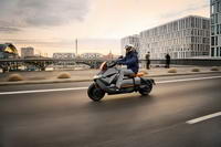 foto: BMW CE 04_13.jpg