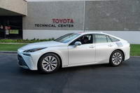 foto: Record Toyota Mirai_03.jpg