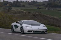foto: Lamborghini Countach LPI 800-4_02.jpg