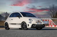 foto: Abarth 595 MY22 695 Competizione_01.jpg