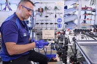 foto: BMW iX5 Hyrodrogen sus celdas de combustible ya se fabrican en Munich_03.jpg