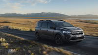 foto: Dacia Jogger HYBRID 140_01.jpg