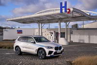 foto: BMW iX5 Hydrogen flota 2023_01.jpg