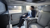 foto: Lexus LM_07.jpg