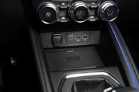 foto: Renault Clio 2023 restyling_16.jpg